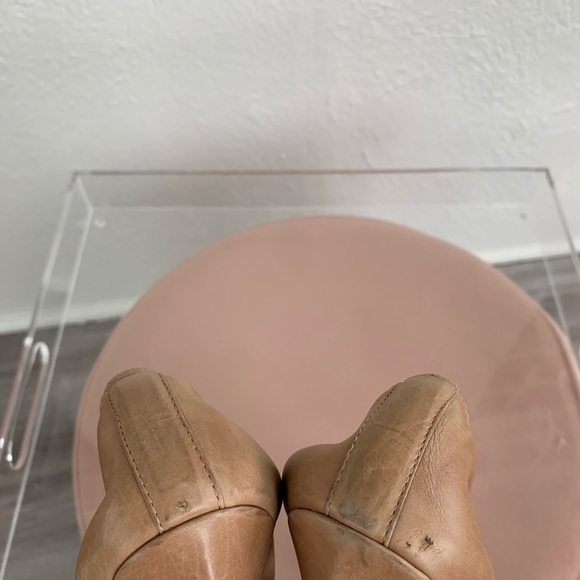 Lanvin tan pumps - Picture 6 of 8